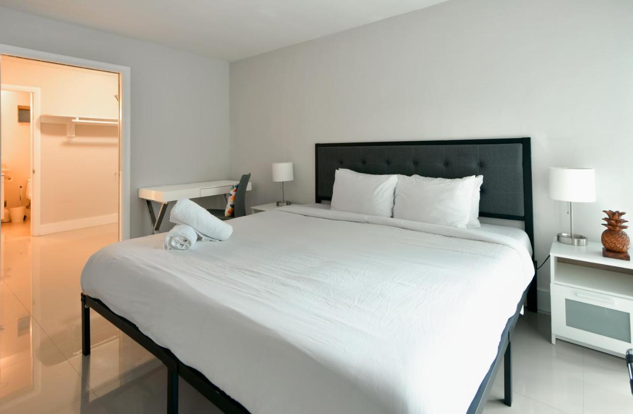 Designer River View Apartments 포트 로더데일 외부 사진