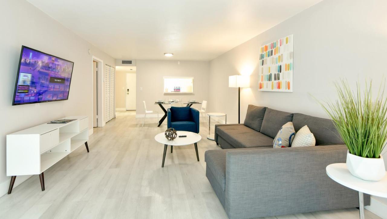 Designer River View Apartments 포트 로더데일 외부 사진