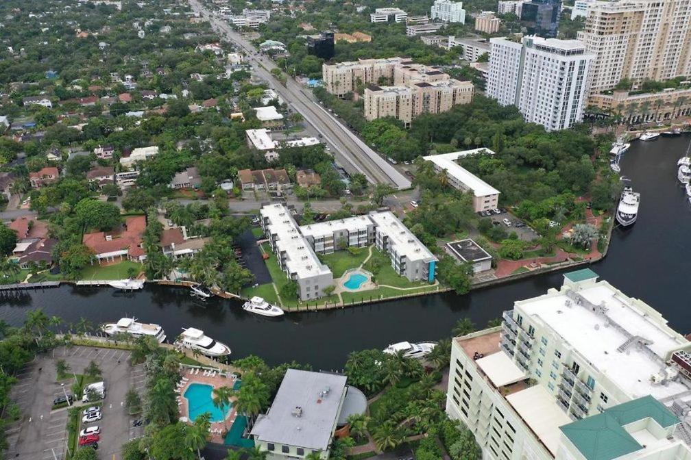 Designer River View Apartments 포트 로더데일 외부 사진